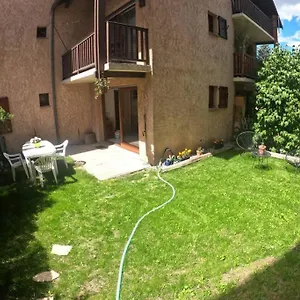Briancon, Avec Jardin Et Terrasse. Briançon